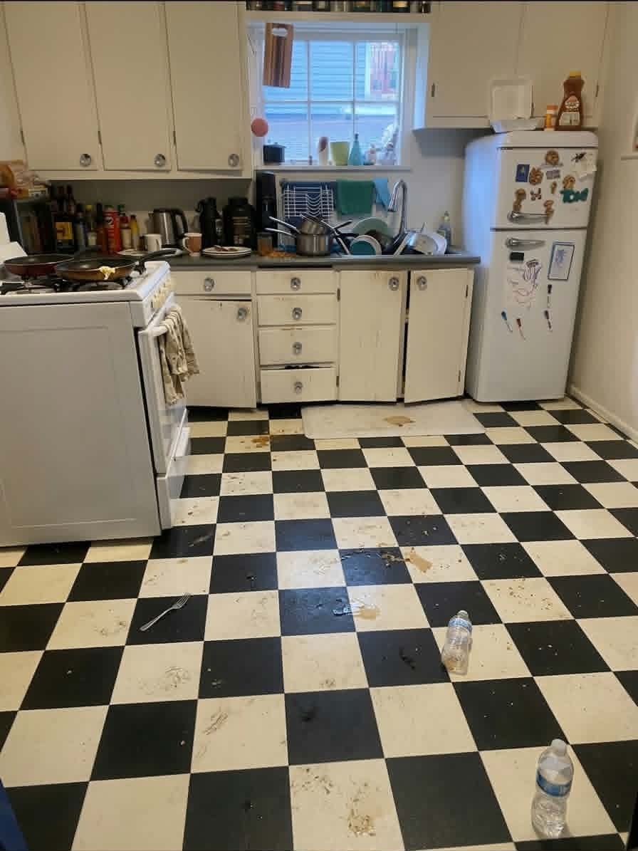 Kitchen before cleaning